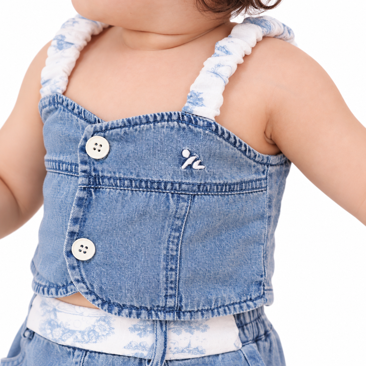 Pythal Belle & Bow Dress - close up (Girl)