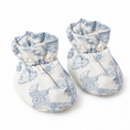 Load image into Gallery viewer, Pythal Toile De Jouy - Blue Hamper - socks
